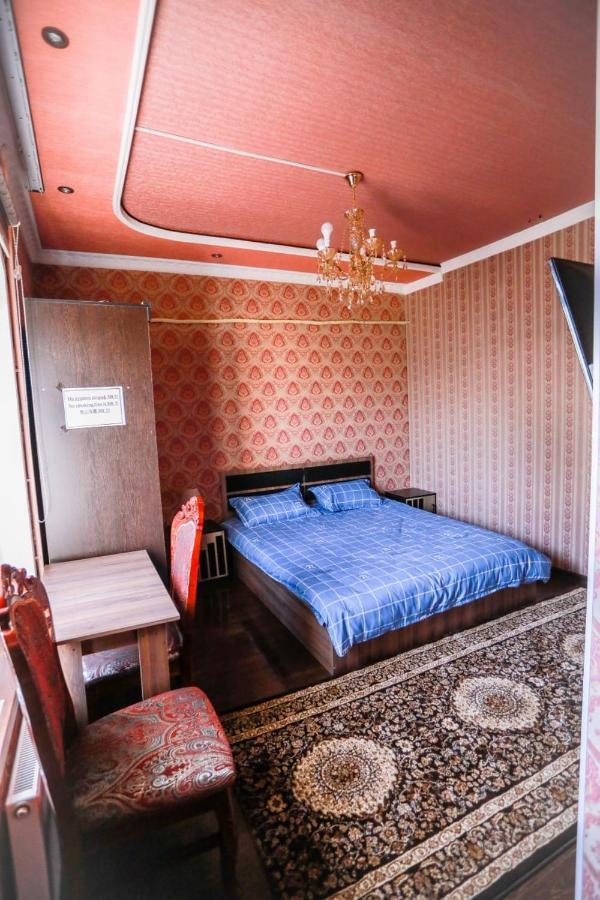 Ali Hostel Doesjanbe Buitenkant foto